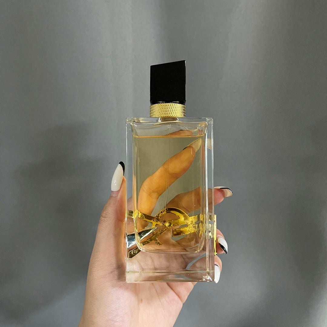 LIBRE YvESSAINTLAURENT EAU DE PARFUM