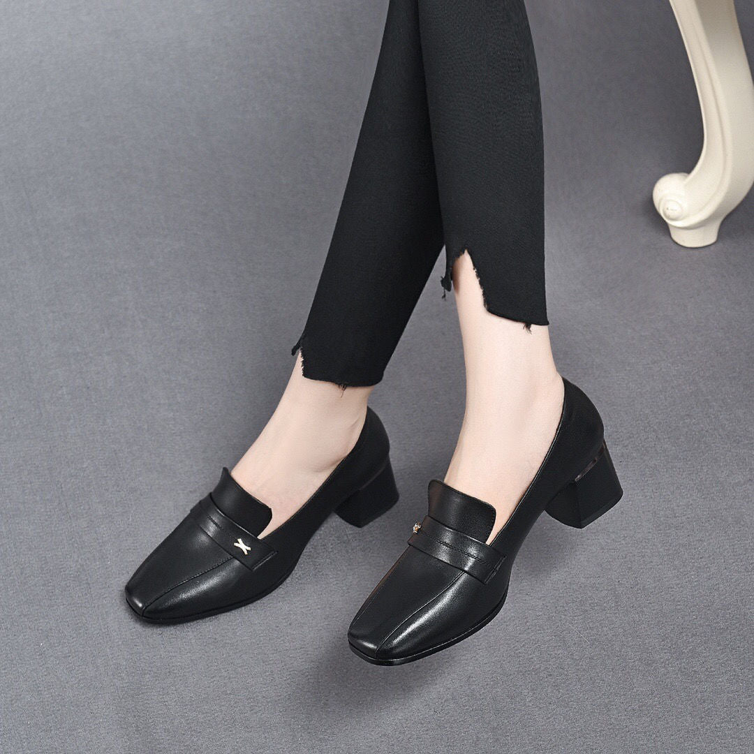 Square Head Patent Leather Glossy Middle-aged Chunky Heel Deep Mouth Shoes