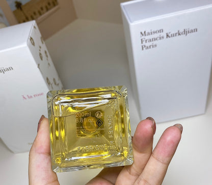 Maison Francis Kurkdjian Paris À la rose Eau de parfum 200ml