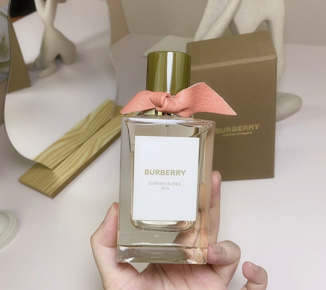 Burberry Signatures Garden Roses Eau de Parfum 100m