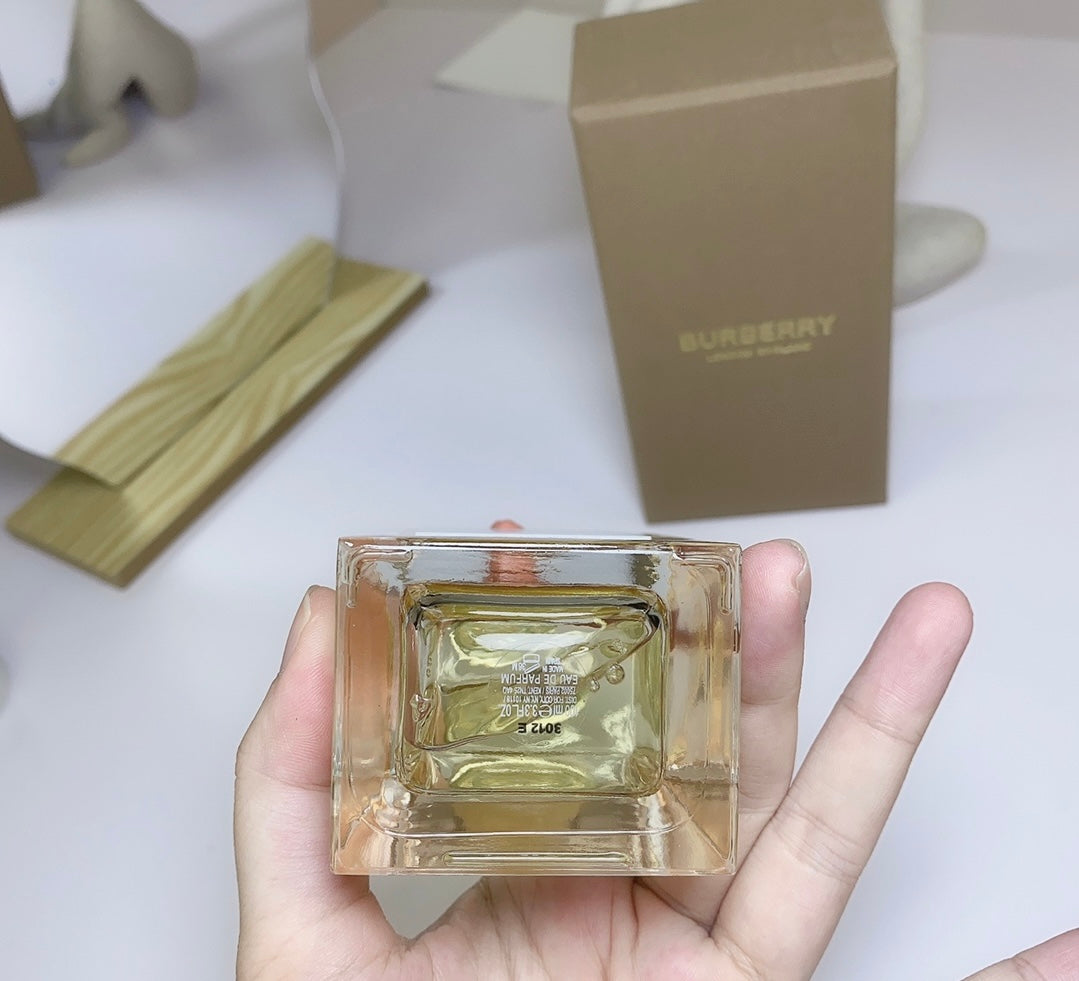 Burberry Signatures Garden Roses Eau de Parfum 100m