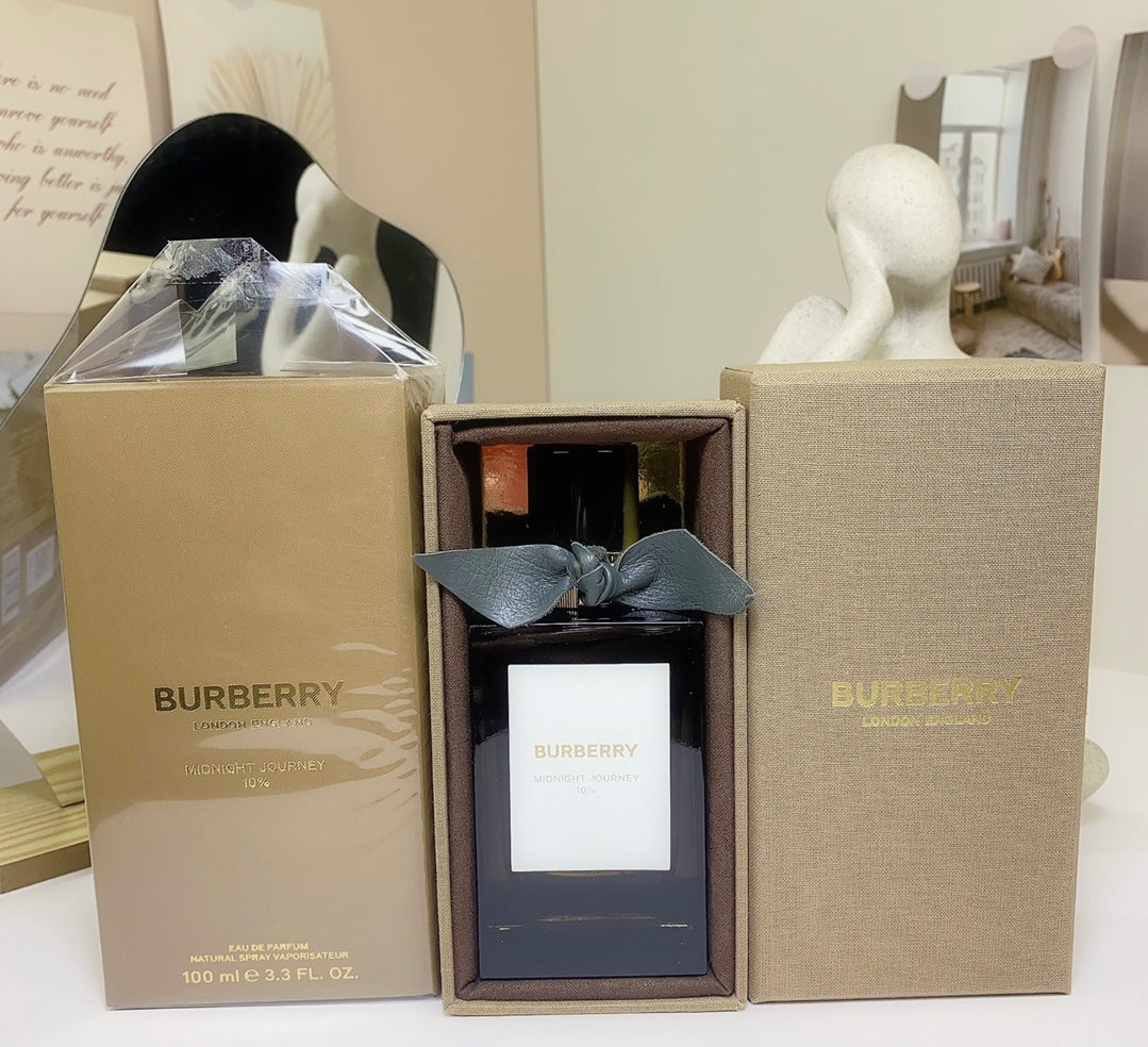 BURBERRY BURBERTE/ MIONIGHT JOURNEY 10% BURBERRY MIdNIGhT JOUrNEY 10% JAU DE PARFUM