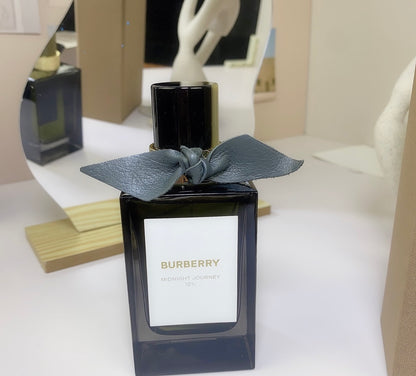 BURBERRY BURBERTE/ MIONIGHT JOURNEY 10% BURBERRY MIdNIGhT JOUrNEY 10% JAU DE PARFUM