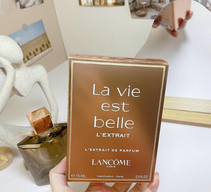 La vie est belle L'EXTRAIT L'EXTRAIT DE PARFUM LANCÔME PARIS Vaporisateur - Spray