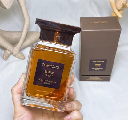 TOM FORD  Ébène Fumé