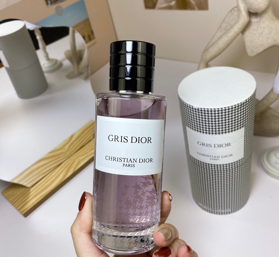 GRIS DIOR CHRISTIAN DIOR PARIS UNISEX