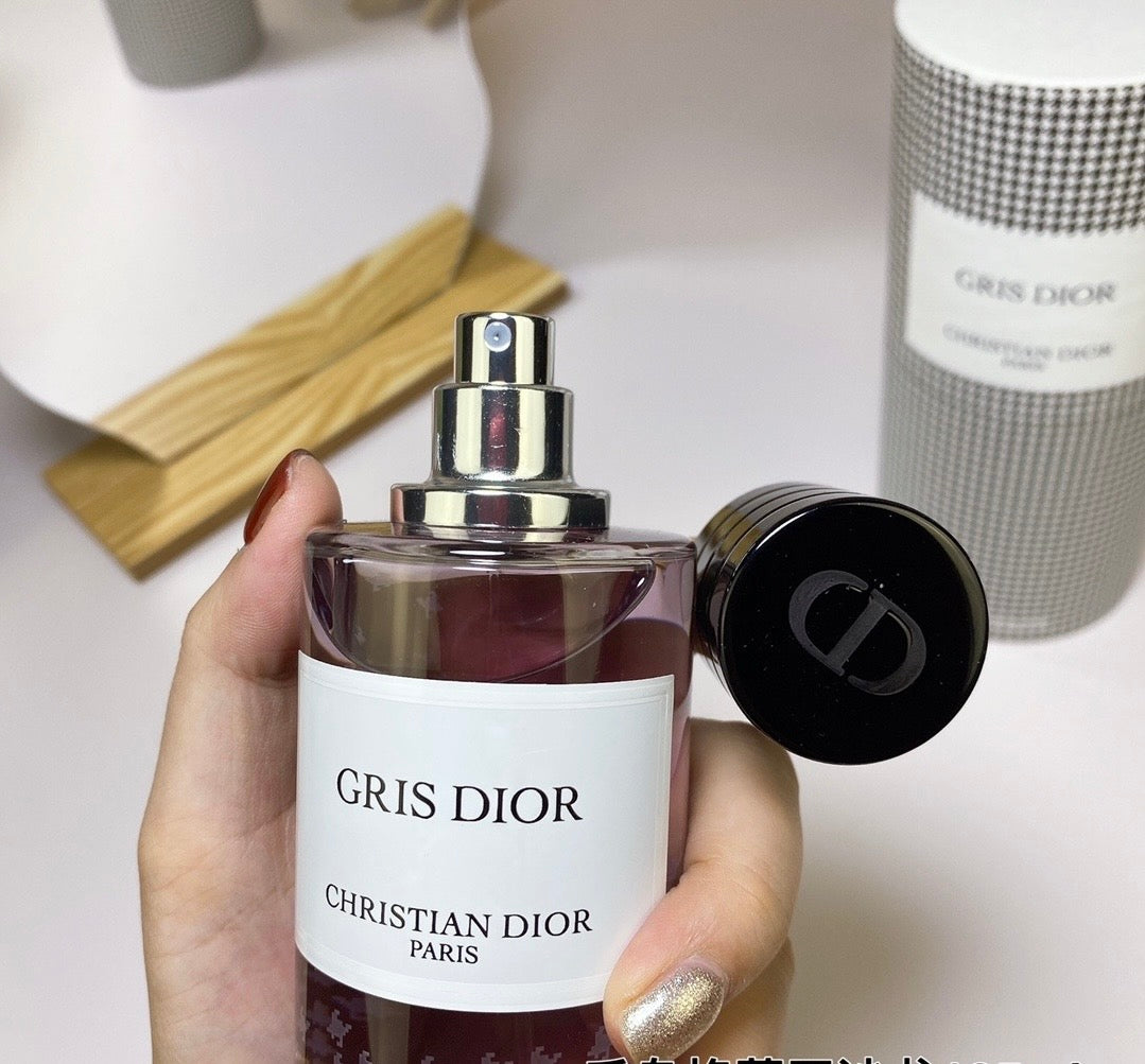 GRIS DIOR CHRISTIAN DIOR PARIS UNISEX