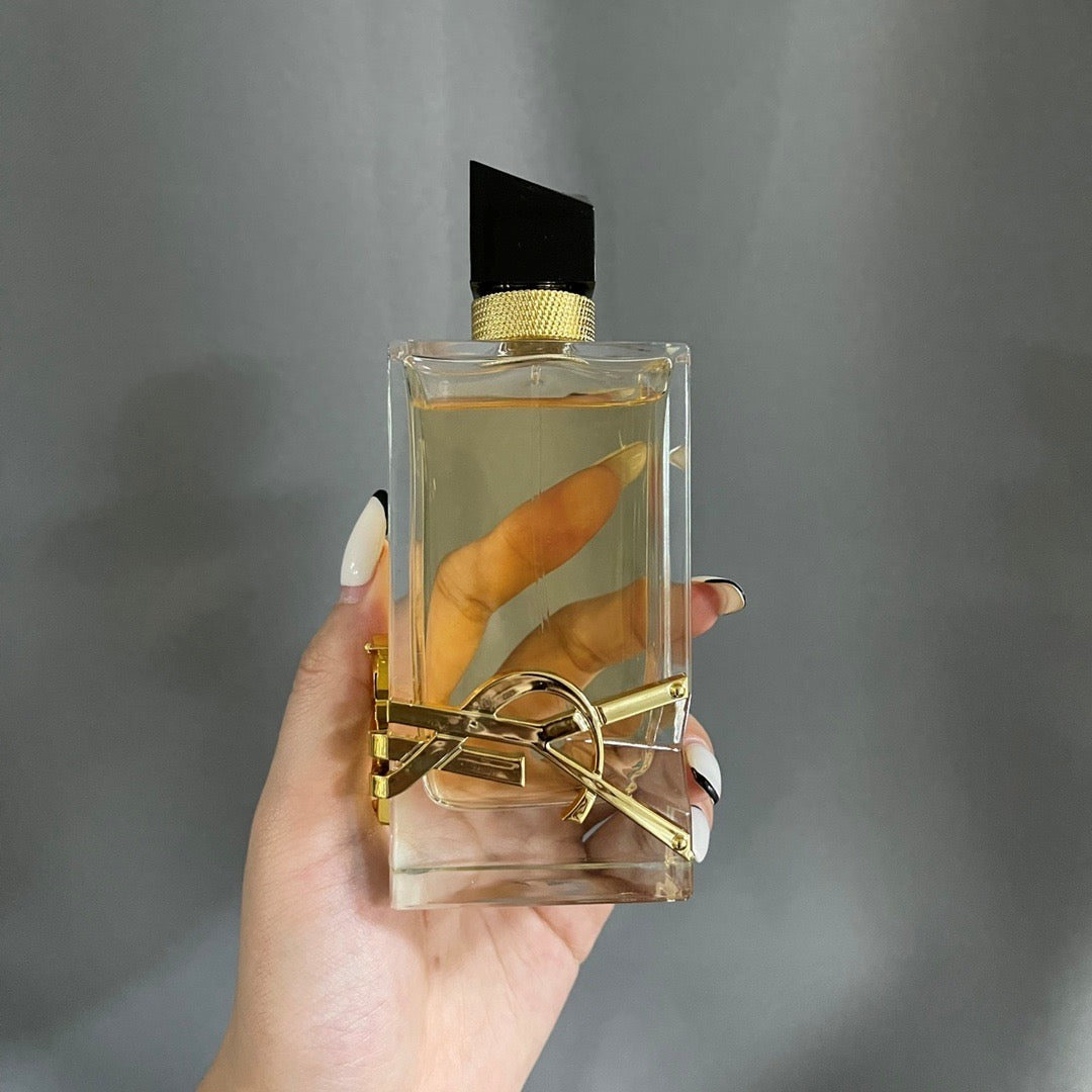 LIBRE YvESSAINTLAURENT EAU DE PARFUM